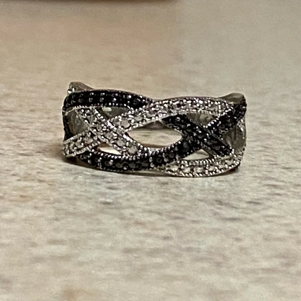 Sterling Silver Black White Marcasite Diamond Ring 925 Size 7.5